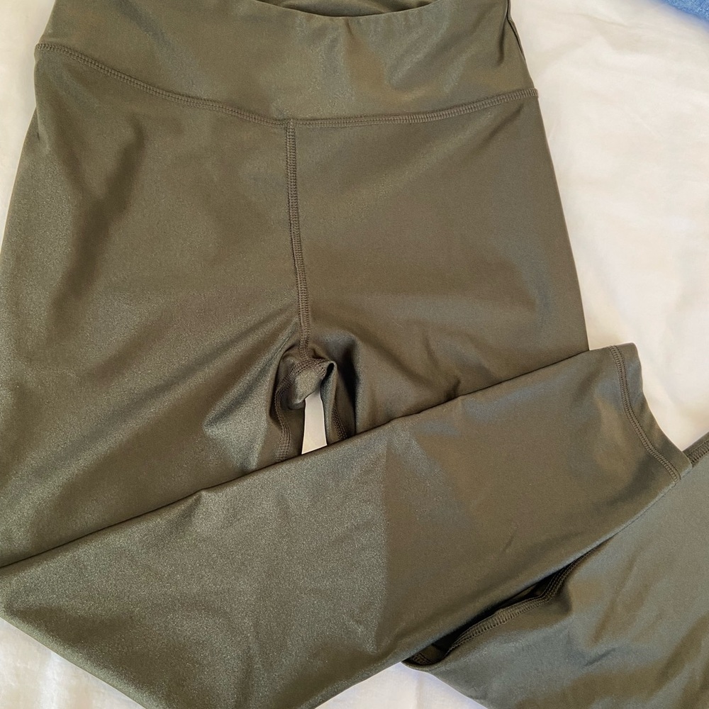 Gottex Green Metallic Yoga Pants